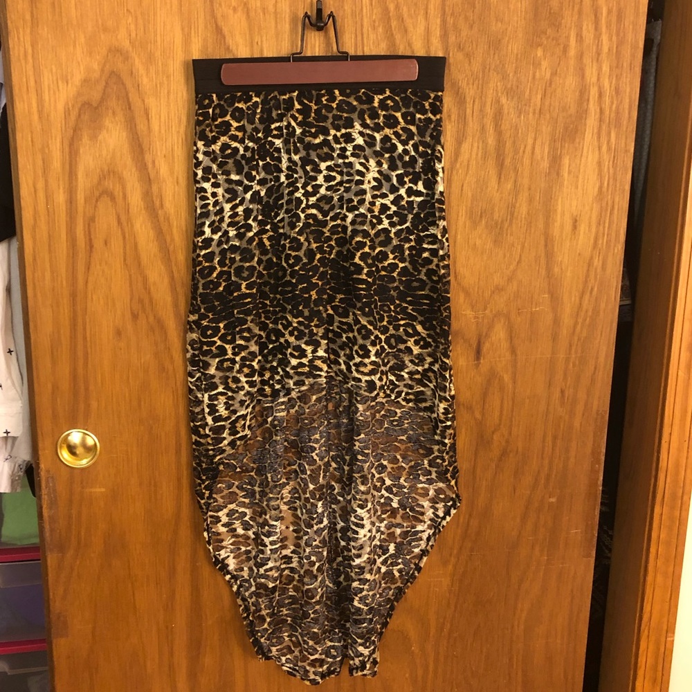 Wet Seal Cheetah/Leopard Hi-Low Skirt, Size L